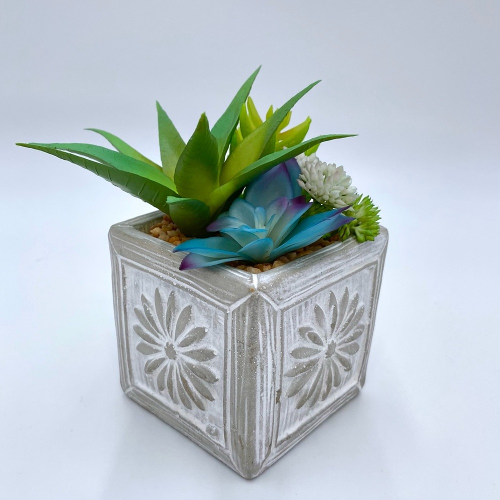 Glitzhome Artificial Faux Succulent Plants Potted In Light Gray Cement Pot Decor